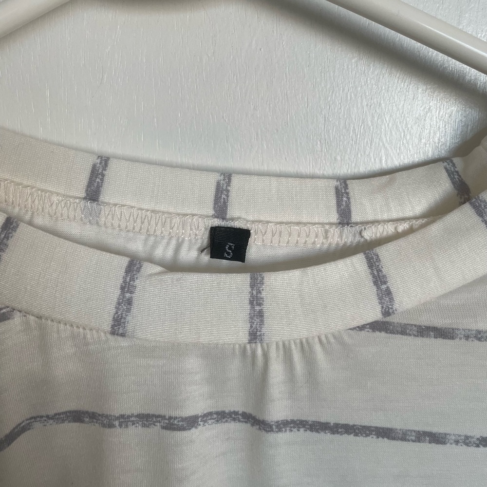 Lightweight Striped Crewneck Top - Size S - Picture 6 of 12